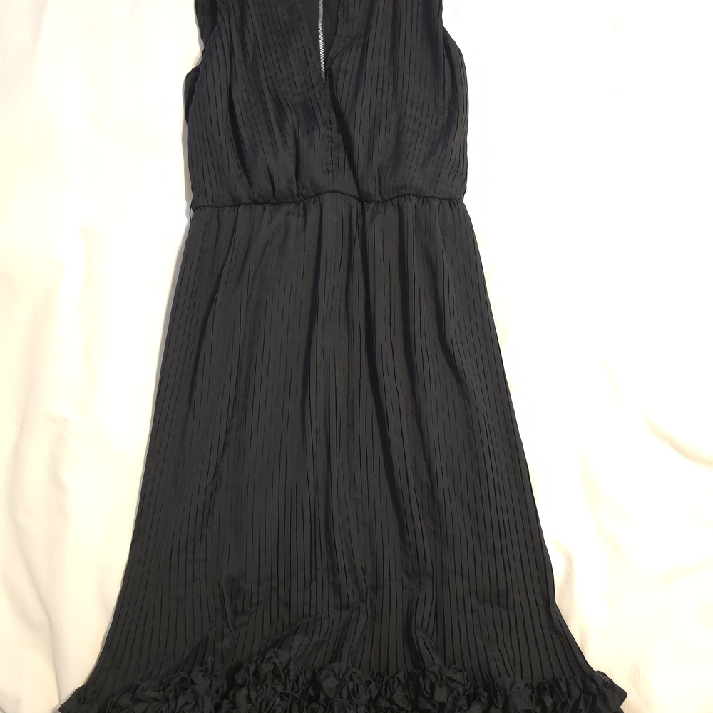 Chic Black Carrie Couture Pleated Midi Dress, Women's Size 6